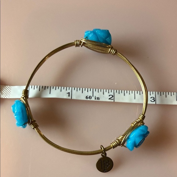 Bourbon & Boweties Blue Rose Bangle Bracelet Gold Wire Wrapped Boho Stackable - Picture 7 of 7